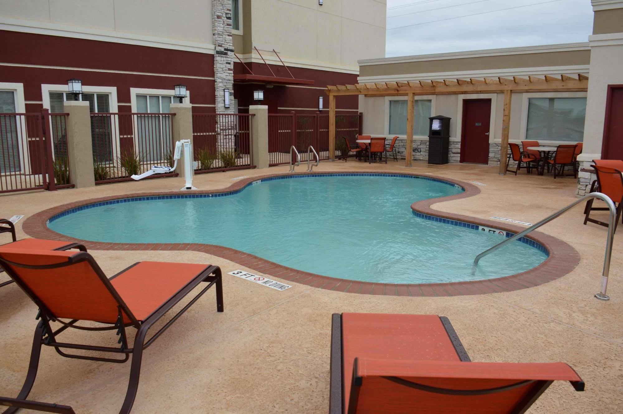 Best Western Plus Dilley Inn&Suites Exterior foto